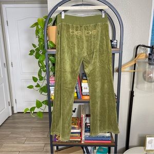 bebe- Women's L- Green Bejeweled Soft Cozy Velour Drawstring Waist Pant 90's Y2K